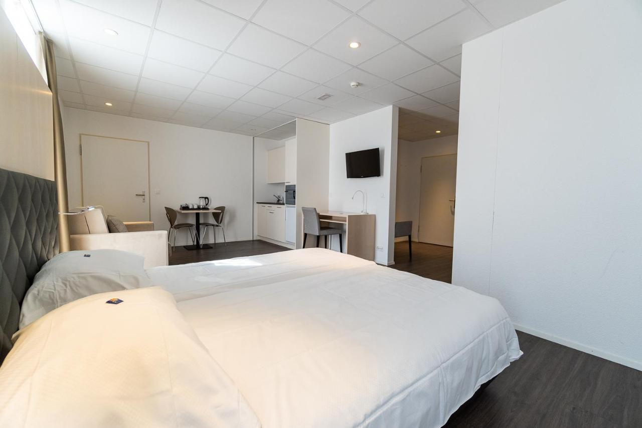 بلب Los Lorentes Apartments Bern Airport المظهر الخارجي الصورة