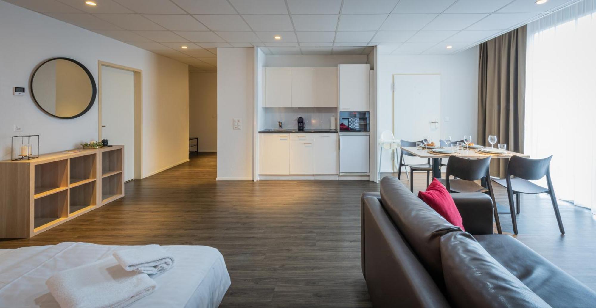 بلب Los Lorentes Apartments Bern Airport المظهر الخارجي الصورة