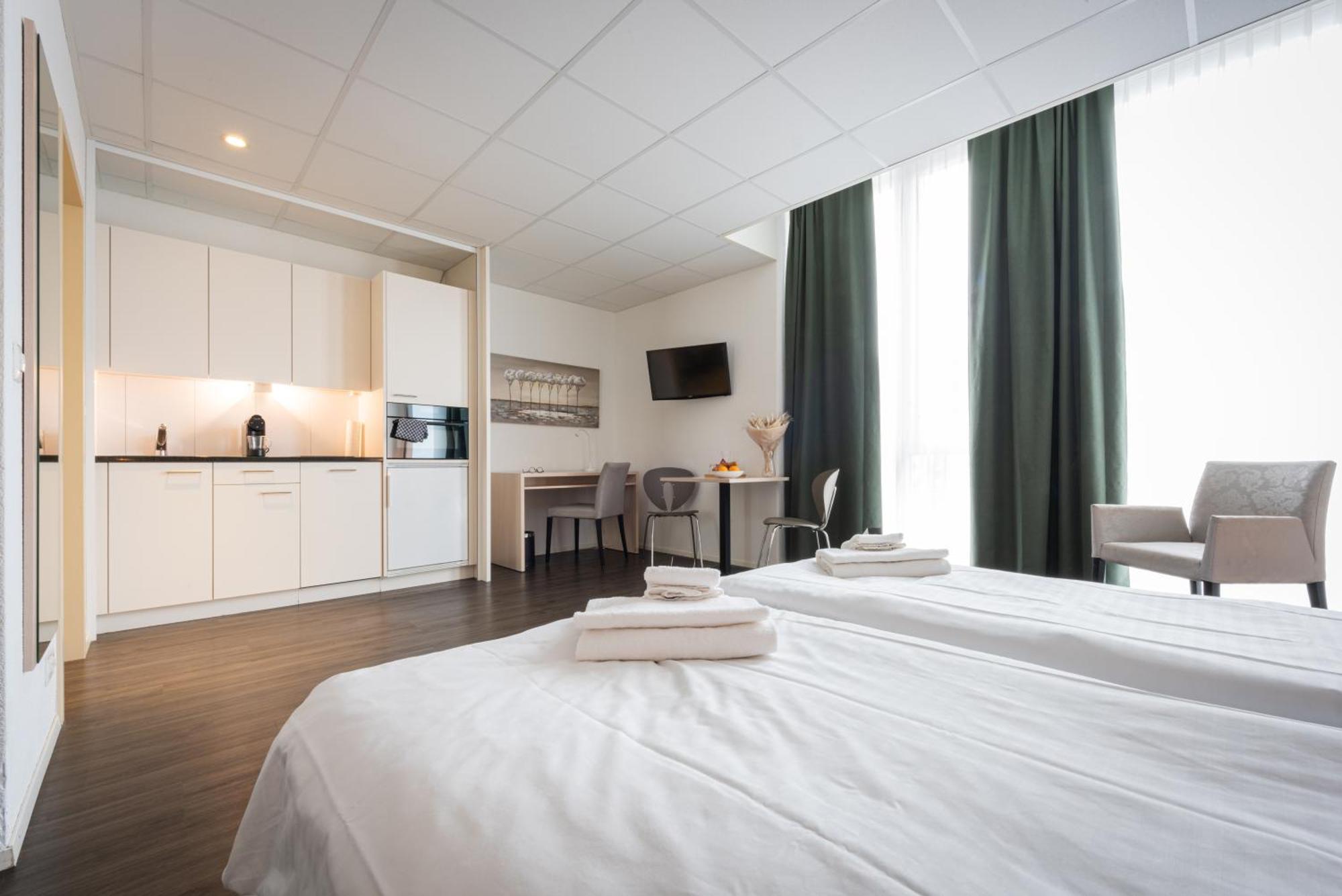 بلب Los Lorentes Apartments Bern Airport المظهر الخارجي الصورة